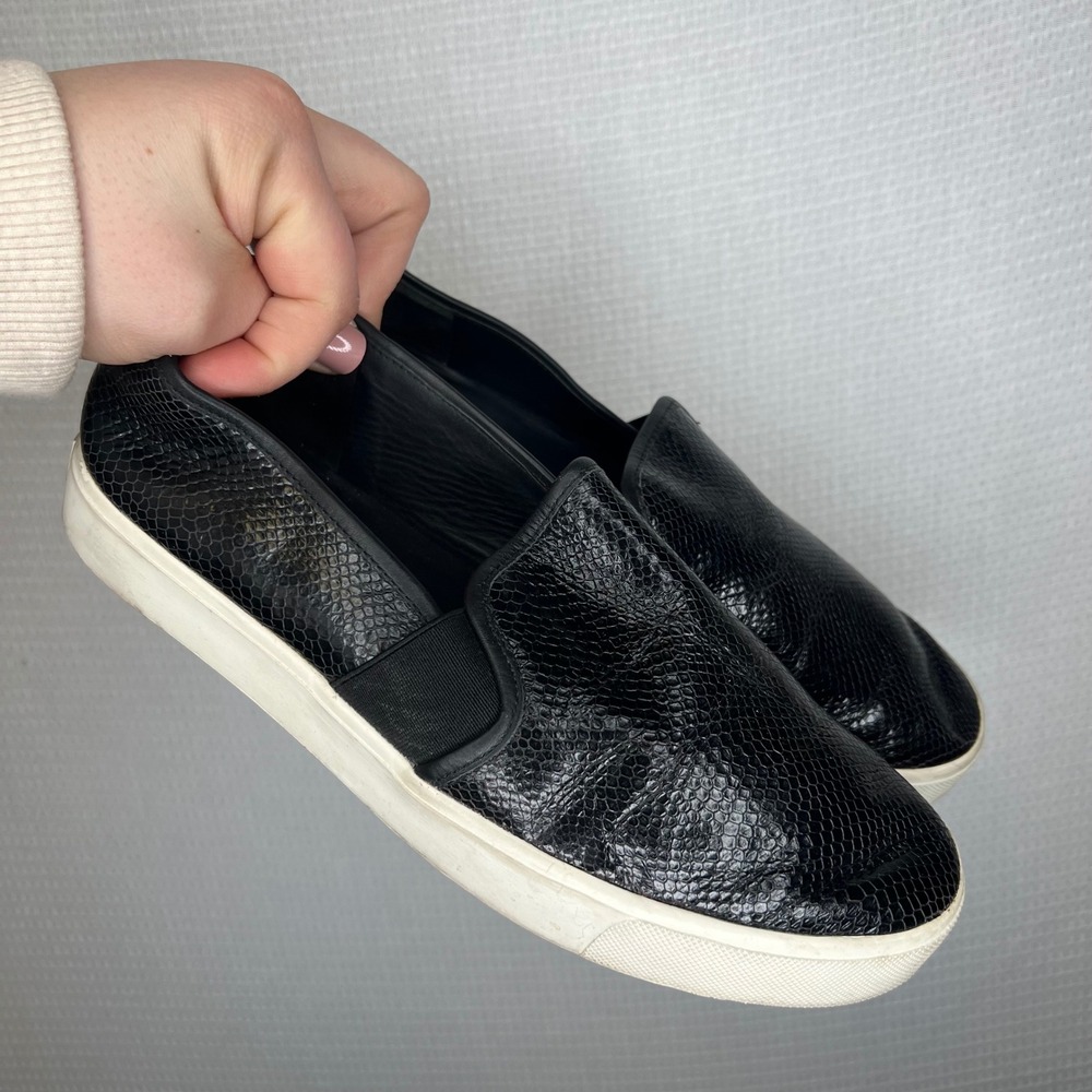 Vince Blair Black‎ Snake Embossed Leather Slip On Sneakers Women 7.5 M EUR 37.5